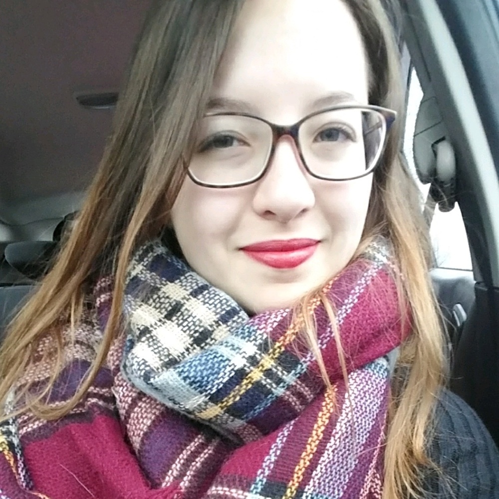 Meet your Posher, Leah